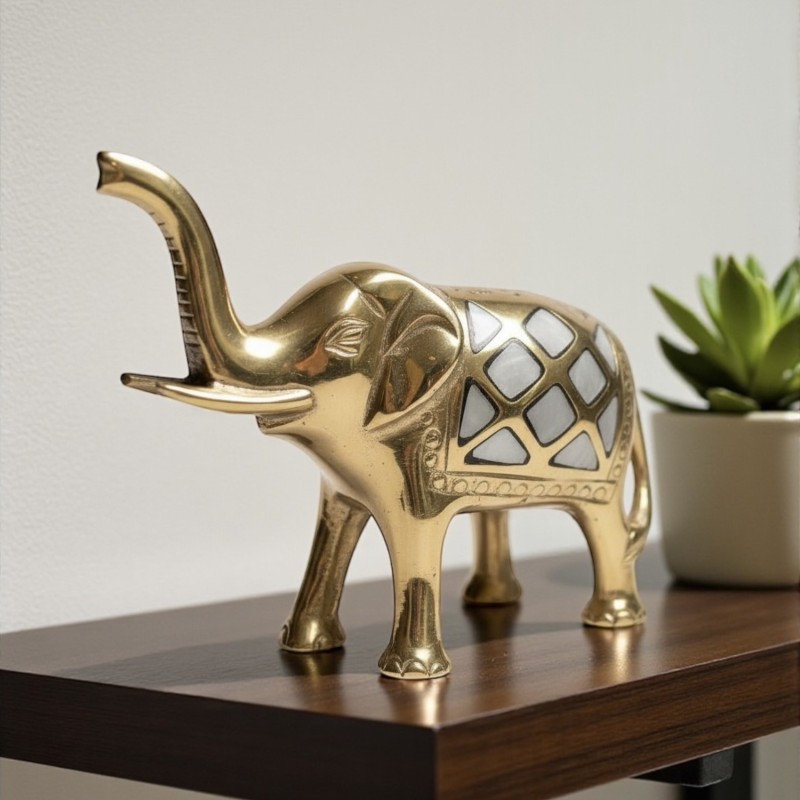 Слон латунный с инкрустацией перламутром (13см) Слон латунный с инкрустацией перламутром (13см)