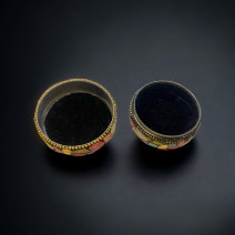 Шкатулка с камнями разноцветная (d=50mm) индийская