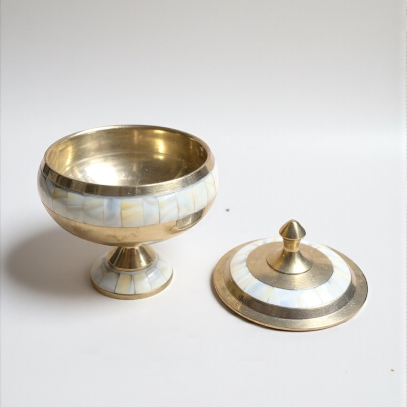 Ваза латунь с перламутром для фруктов