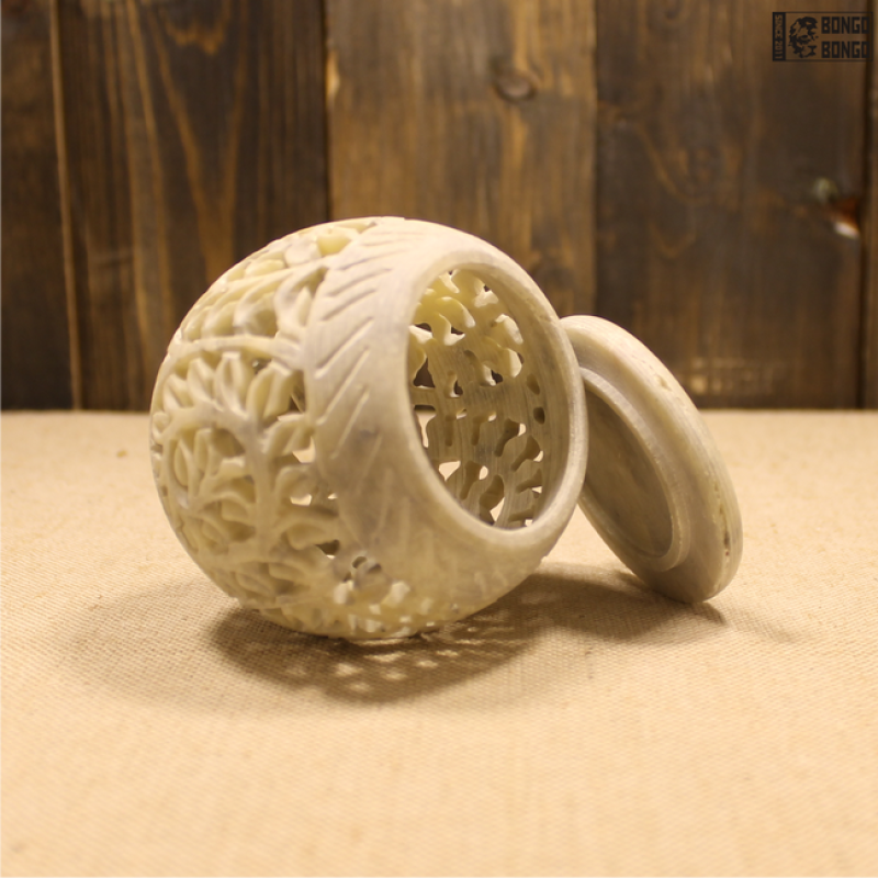 Подсвечник резной камень